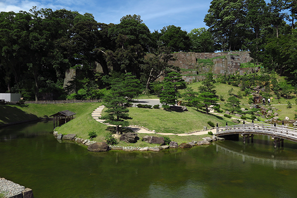 玉泉院丸庭園